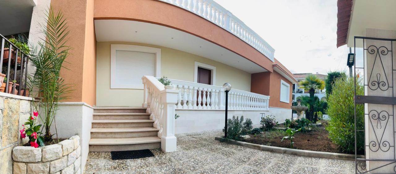 Villa Raffaele 特拉尼 外观 照片